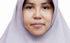 dr. Rochmatul Hidayati, Sp.M