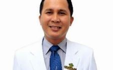 dr. Efrijal Silaen, Sp.M