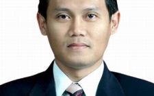 Prof. Dr. dr. Siprianus Ugroseno Yudho B, Sp.PD-KHOM