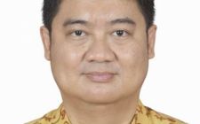 dr. Ferdinand, Sp.BP-RE