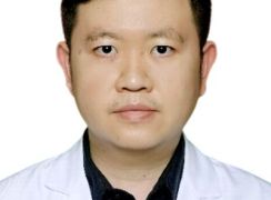 dr. Michael, Sp.BS, FINSS