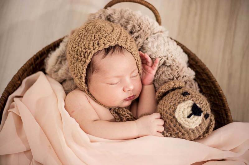 4 Alasan Yang Menyebabkan Kepala Bayi Berkeringat