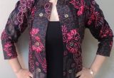 Tips Memilih Baju Batik Kerja Wanita dan Tampil Profesional