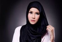 Yuk Intip Koleksi Busana Muslim Artis Cantik Zaskia Mecca