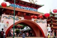 Wisata Belanja di Kampung Cina Kota Wisata Cibubur