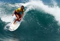 Pantai Cimaja Sukabumi, Wisata Peselancar Mancanegara