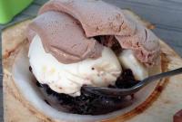 Menikmati Sensasi Segarnya Es Krim A-Ngi di Kota Pontianak