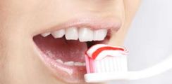 Tips Merawat Gigi Yang Baik dan Benar