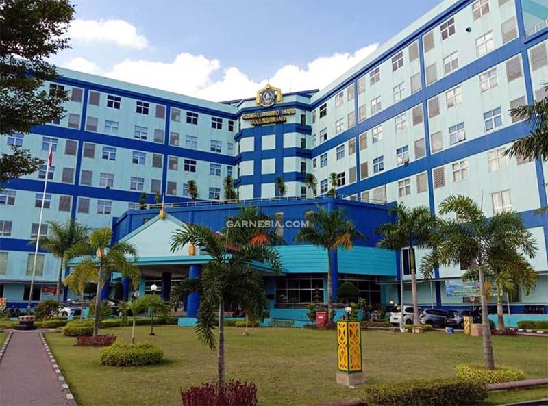 Rumah Sakit Umum Daerah Raja Ahmad Thabib di Tanjungpinang