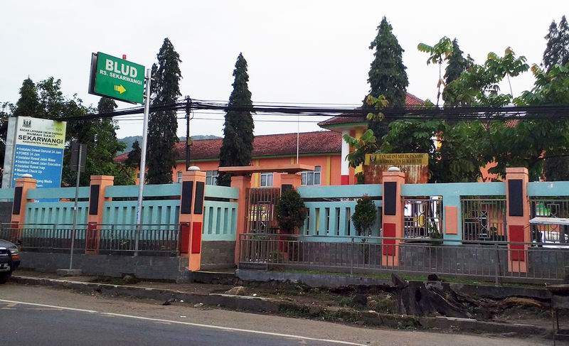 Tampak depan luar RSUD Sekarwangi,
