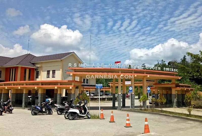 Rumah Sakit Umum Daerah Ade Muhammad Djoen di Sintang