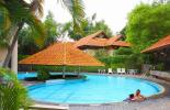 Swimming Pool di Equator Hotel, Surabaya