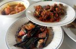 Rumah Makan Pondok Patin H.M. Yunus di Pekanbaru
