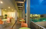 Pool Side at Night  di Sparks Hotel, Jakarta Barat