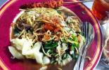 Warung Makan Doa Ibu ''Pak Topa'' di Jombang