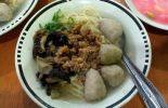 Mie Baso Laksana di Cihideung, Tasikmalaya