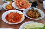 Rumah Makan Lamun Ombak di Padang