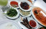 Rumah Makan Pondok Patin H.M. Yunus di Pekanbaru