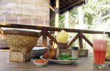 Saung Makan Bu Empat di Mungkid, Magelang