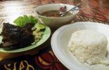 Rumah Makan Joglo Manis di Ponorogo