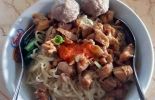 Rumah Makan Sari Baru di Tegal