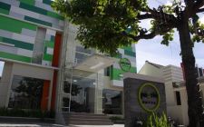 Pose In Hotel Provinsi Yogyakarta