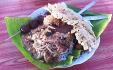 Pecel Madiun Bu Sarkiyah Provinsi Jawa Timur