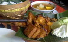 Ayam Bakar Lientang Provinsi Jawa Timur