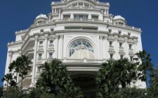 Gedung Empire Palace Provinsi Jawa Timur