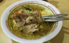 Soto Ayam Ambengan Pak Sadi Provinsi Jawa Timur