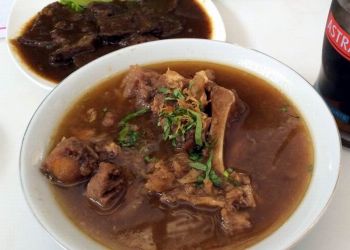 Sop Buntut Istana Rasa Provinsi Nusa Tenggara Barat