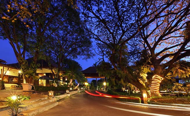 Singgasana Hotel di Surabaya